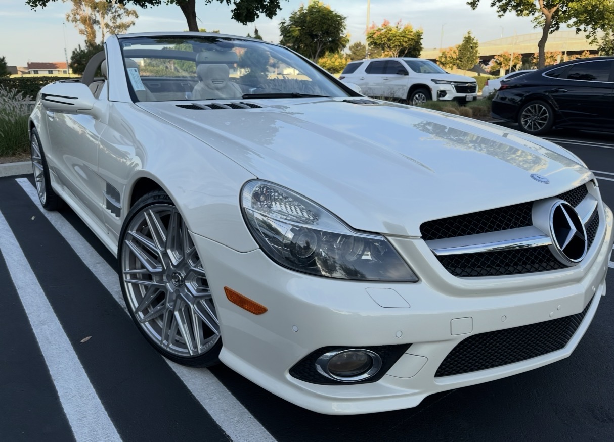 Used 2011 Mercedes-Benz SL 550 image 6