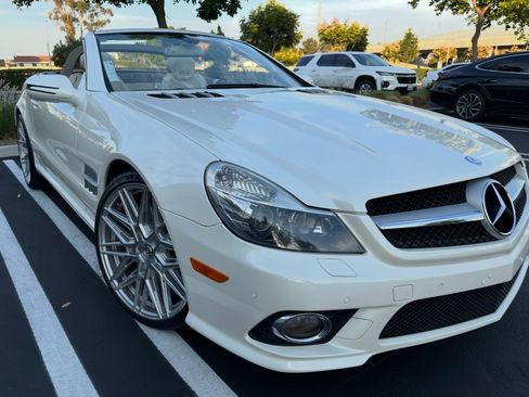 Used 2011 Mercedes-Benz SL 550 image 6