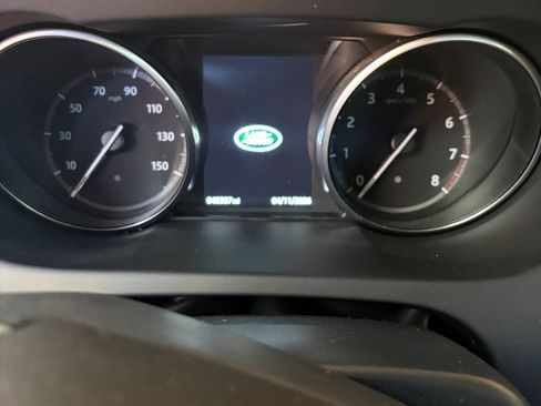 Used 2017 Land Rover Discovery Sport HSE Luxury image 5