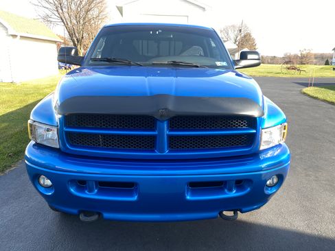 Used 2001 Dodge Ram 1500 Truck 4x4 Quad Cab image 2