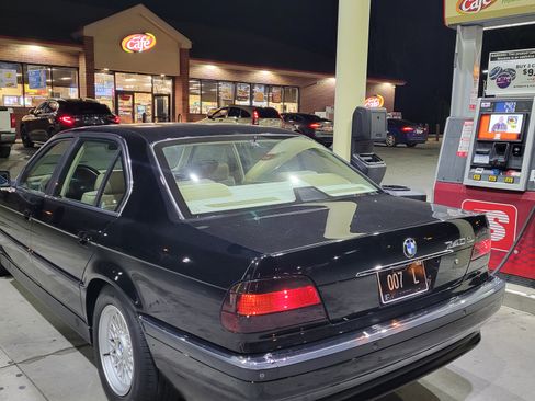 Used 1997 BMW 740iL image 4