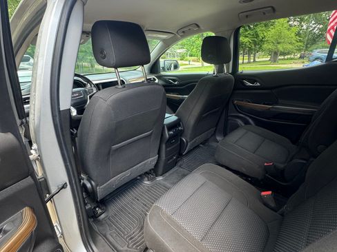 Used 2020 GMC Acadia SLE FWD image 12
