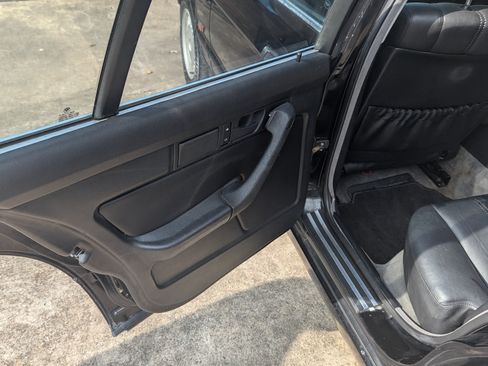 Used 1995 BMW 525i Sedan image 15