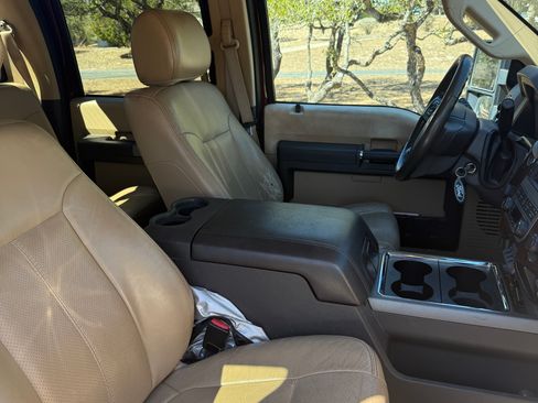 Used 2012 Ford F350 Lariat w/ Lariat Interior Pkg image 13