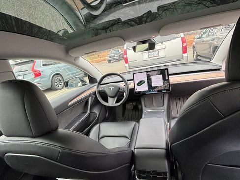 Used 2021 Tesla Model 3 Long Range image 11