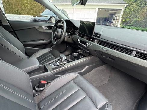 Used 2021 Audi A4 2.0T Premium w/ Convenience Package image 12