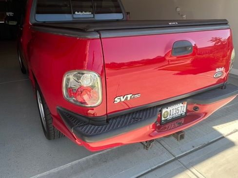Used 2004 Ford F150 Lightning RWD image 5
