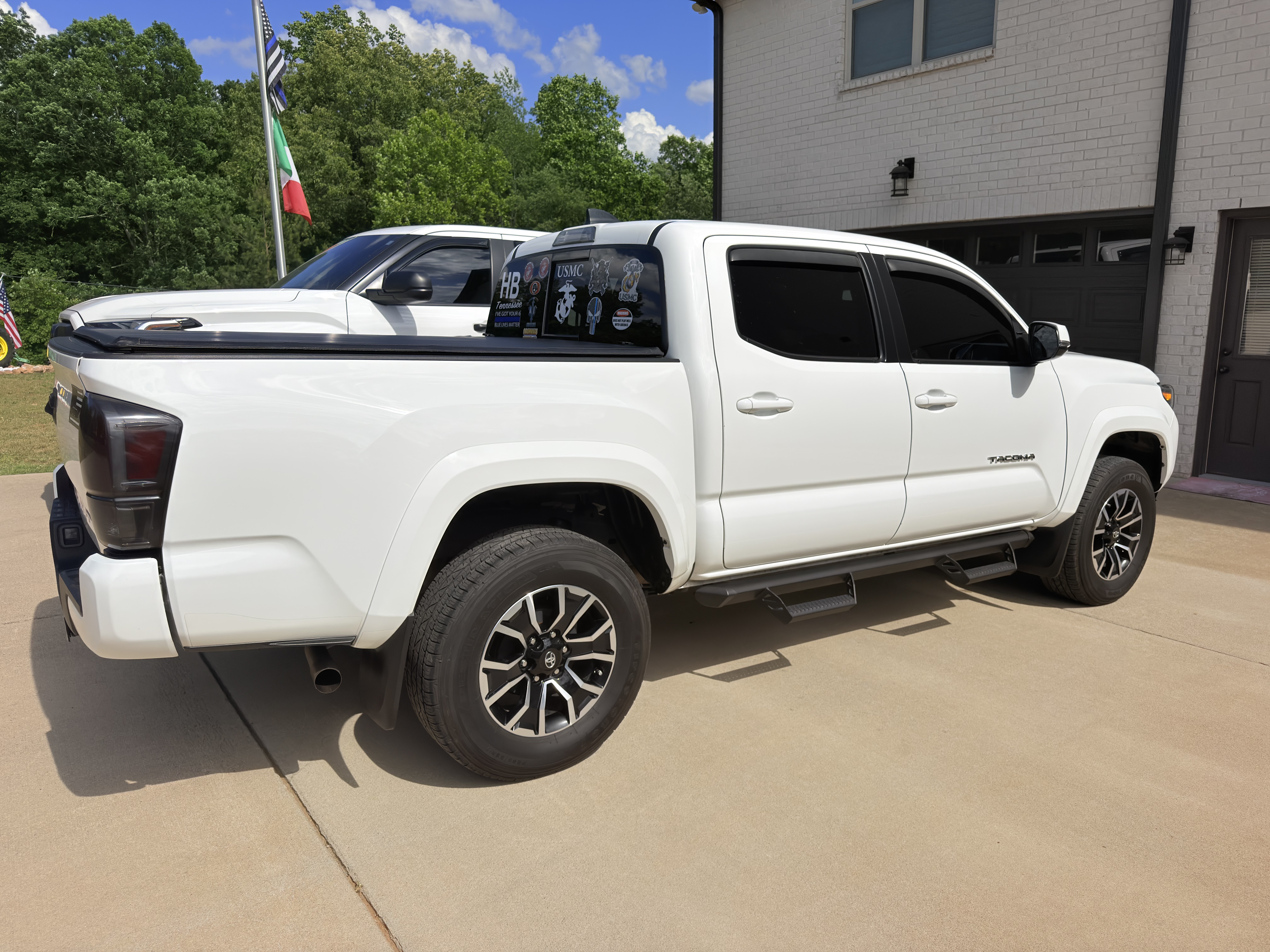Used 2023 Toyota Tacoma TRD Sport AWD/4WD image 10