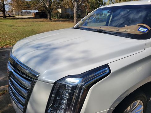 Used 2016 Cadillac Escalade ESV Platinum image 29