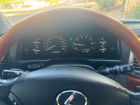 Used 2003 Lexus LX 470 4WD image 12