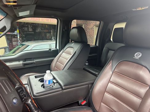 Used 2011 Ford F250 Lariat w/ Lariat Ultimate Pkg image 19