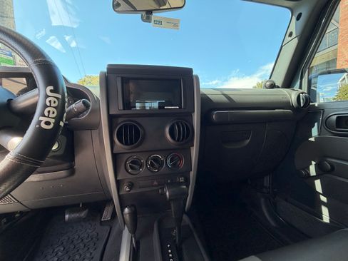 Used 2007 Jeep Wrangler X image 13