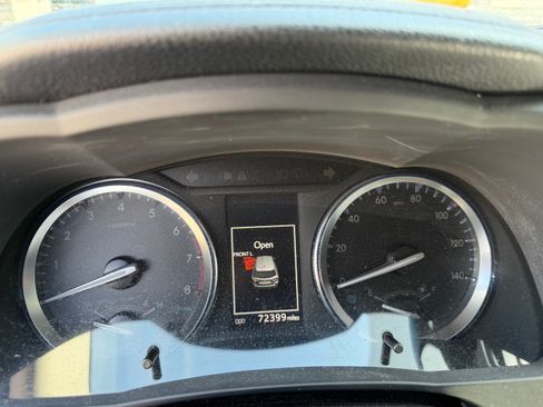 Used 2014 Toyota Highlander XLE AWD/4WD image 7