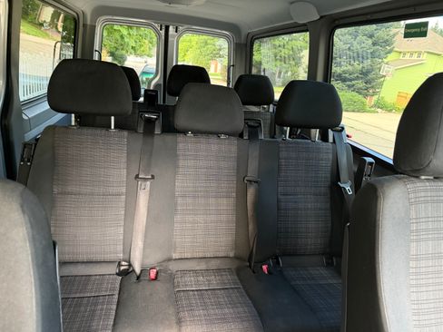 Used 2016 Mercedes-Benz Sprinter 2500 image 9