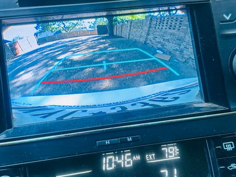 Used 2017 Toyota Avalon XLE image 6