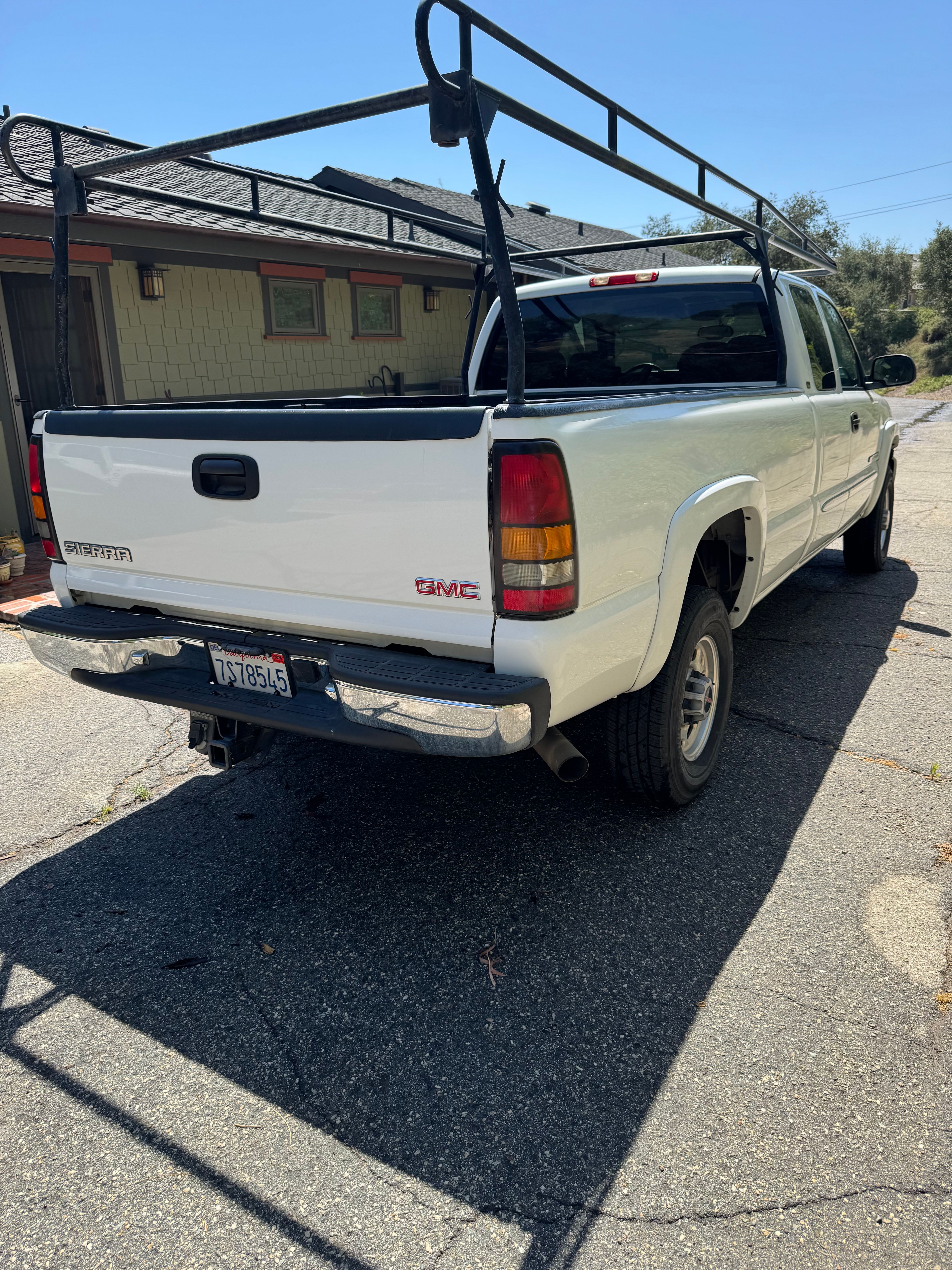 Used 2004 GMC Sierra 2500 SLE RWD image 11