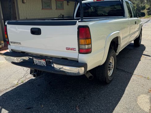 Used 2004 GMC Sierra 2500 SLE RWD image 11