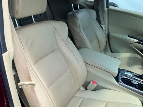 Used 2015 Acura RDX AWD w/ Technology Package image 4