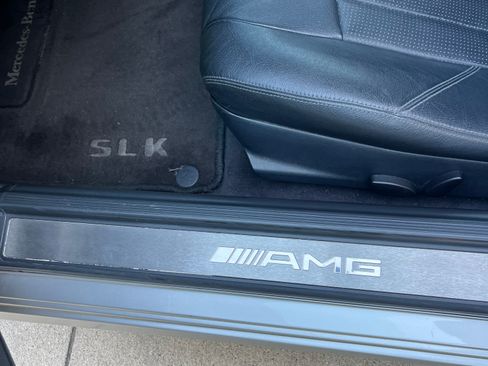 Used 2003 Mercedes-Benz SLK 32 AMG image 28