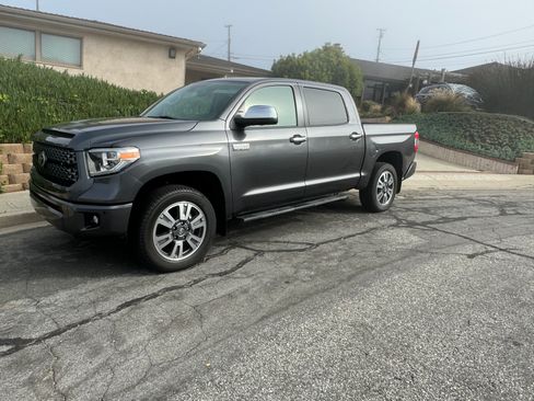 Used 2021 Toyota Tundra Platinum image 2