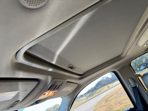 Used 2007 GMC Yukon SLT w/ SLT Preferred Equipment Group image 23