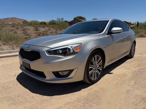 Used 2014 Kia Cadenza Premium FWD image 1