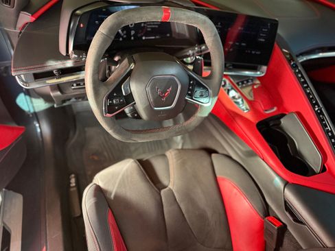 Used 2020 Chevrolet Corvette Stingray Preferred Cpe w/ 2LT Preferred Equipment Group image 11