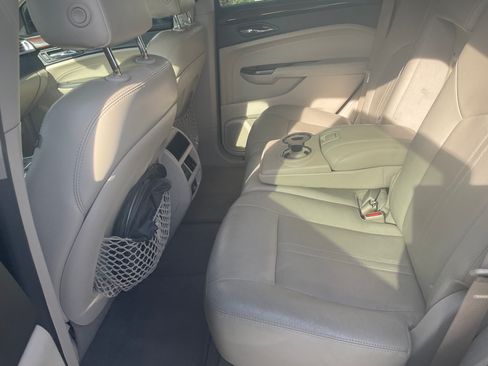 Used 2012 Cadillac SRX Luxury image 6