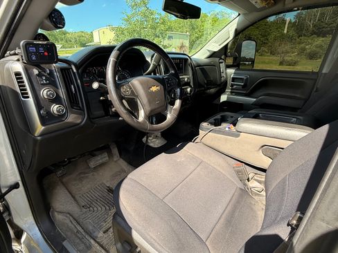 Used 2017 Chevrolet Silverado 1500 LT w/ All Star Edition AWD/4WD image 14