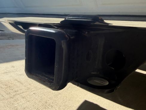 Used 2022 Chevrolet Silverado 1500 LT AWD/4WD image 25