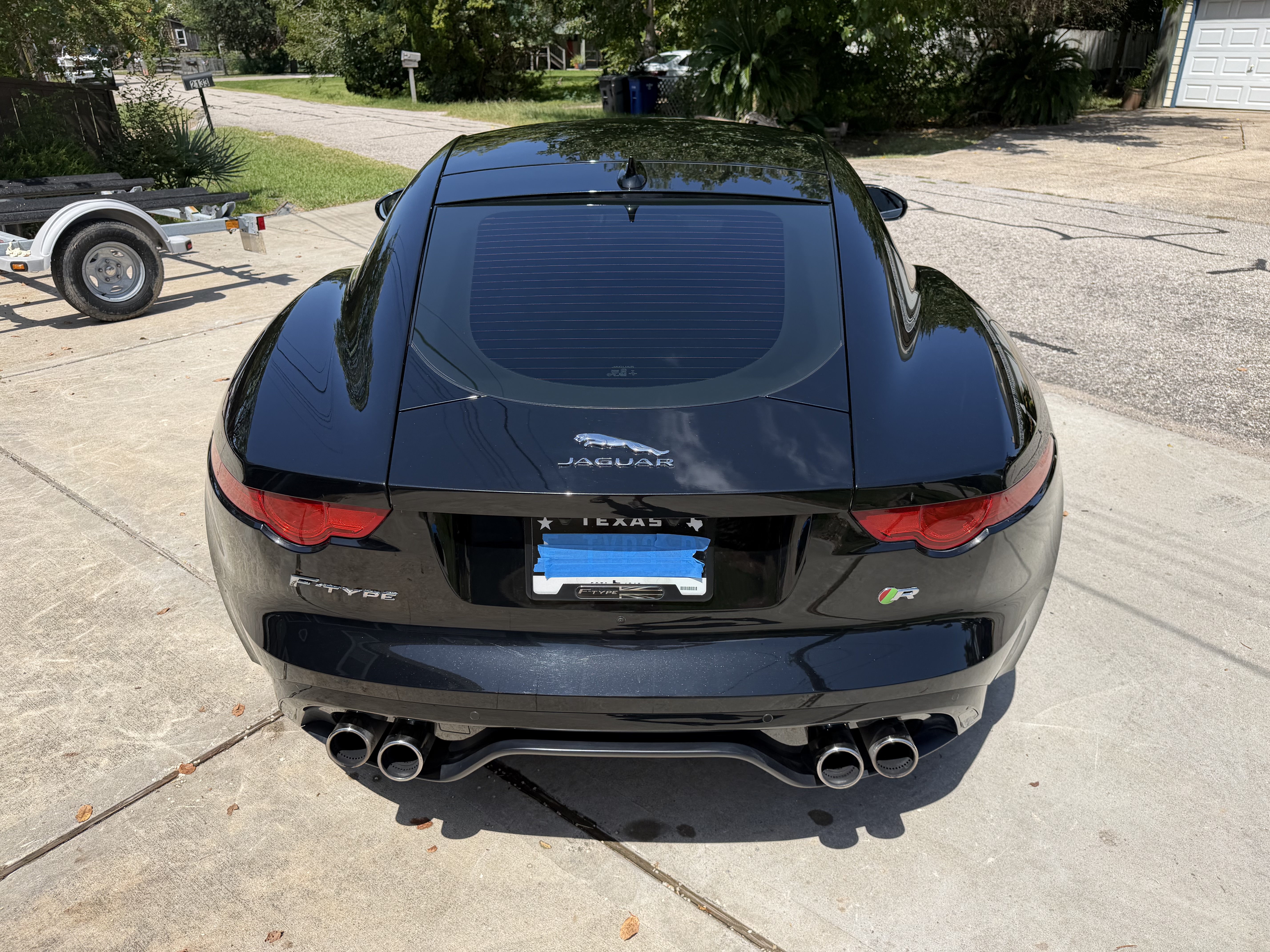 Used 2015 Jaguar F-TYPE R RWD image 5
