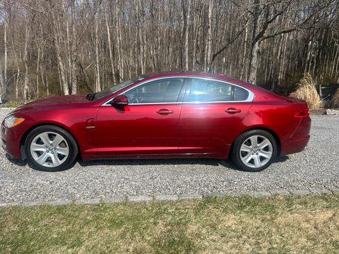 Used 2011 Jaguar XF image 5