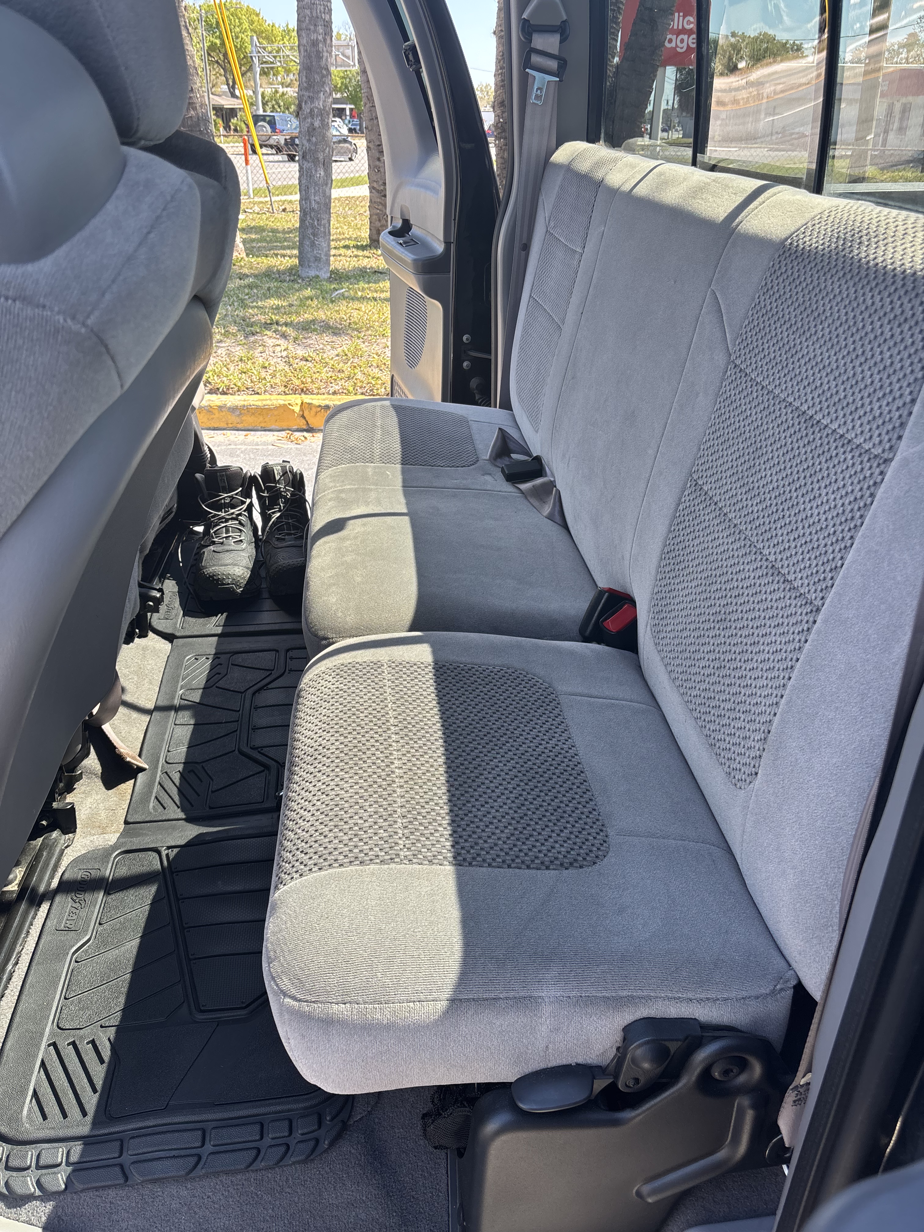 Used 2001 Ford F250 2WD SuperCab Super Duty image 17