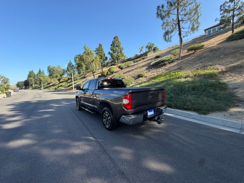 Used 2018 Toyota Tundra SR5 w/ TRD Off Road Package AWD/4WD image 5