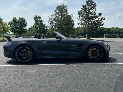 Used 2020 Mercedes-Benz AMG GT R image 8