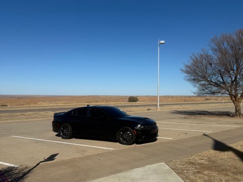 Used 2023 Dodge Charger GT w/ Plus Group image 4