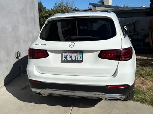 Used 2022 Mercedes-Benz GLC 300 image 1