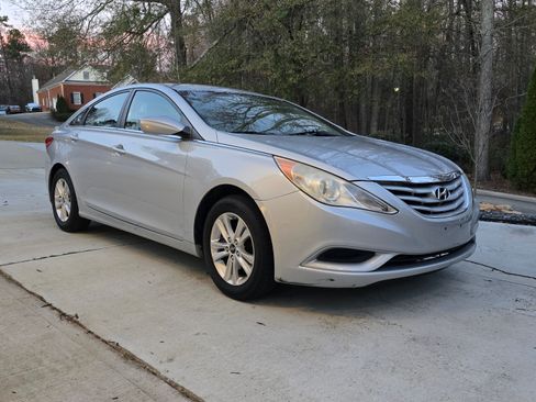 Used 2011 Hyundai Sonata GLS image 4