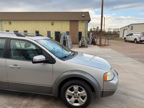 Used 2006 Ford Freestyle SE image 13