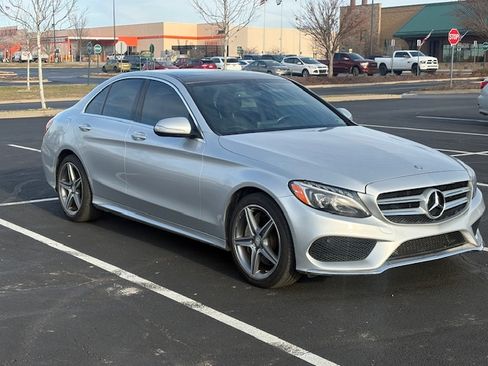Used 2015 Mercedes-Benz C 300 4MATIC Sedan image 5