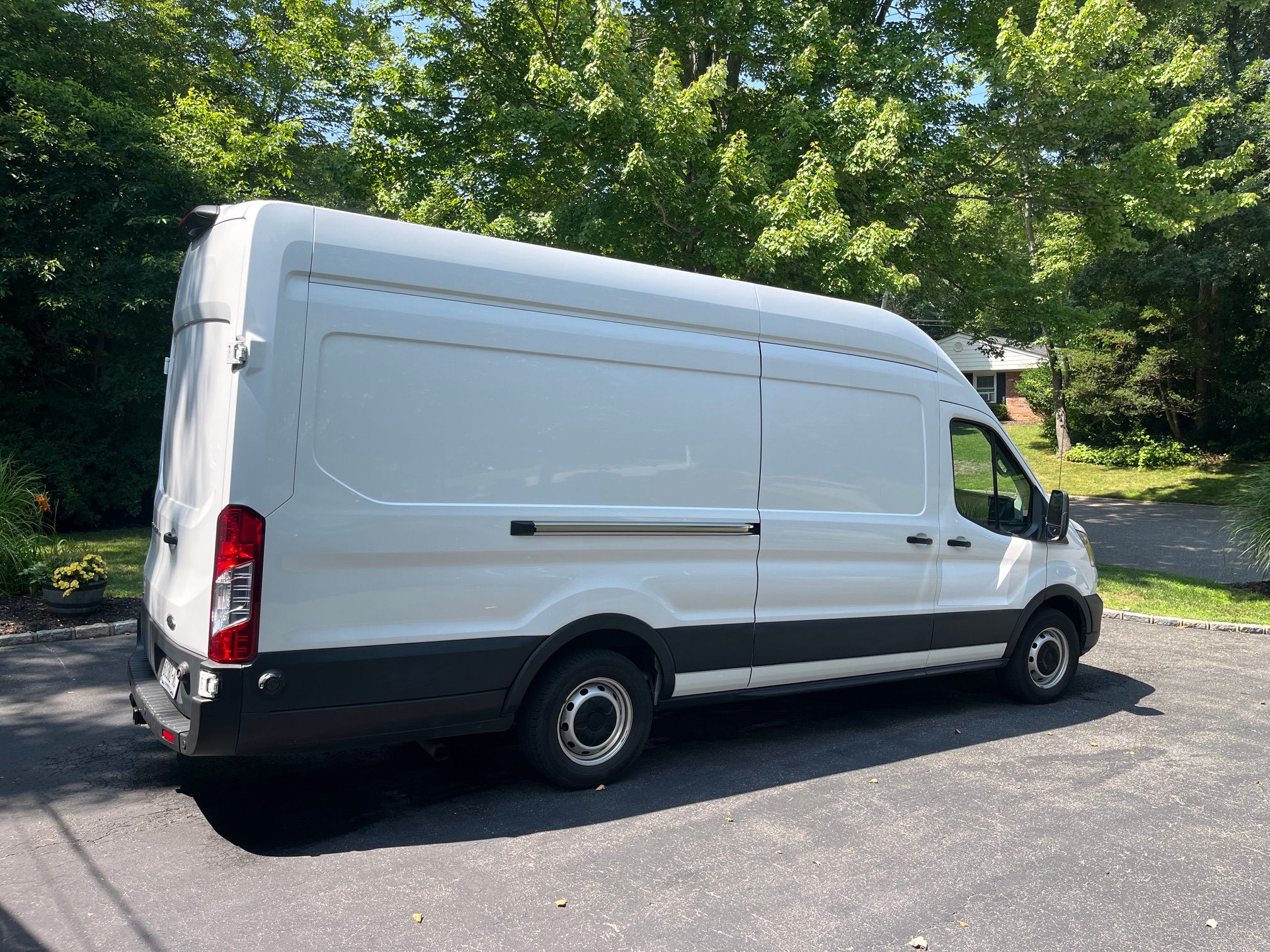 Used 2022 Ford Transit 250 148 High Roof Extended RWD image 1