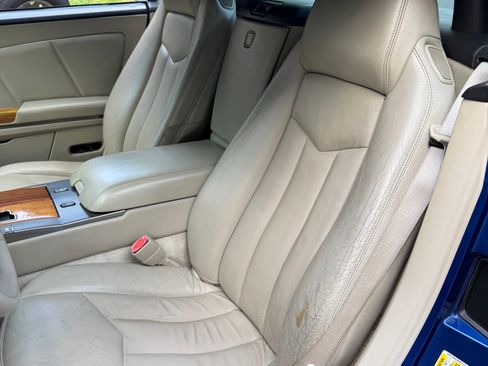 Used 2006 Cadillac XLR RWD image 24