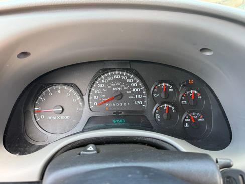 Used 2008 Chevrolet TrailBlazer 4WD w/ Smoker's Package image 4