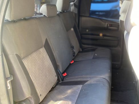 Used 2015 Toyota Tundra SR5 image 12