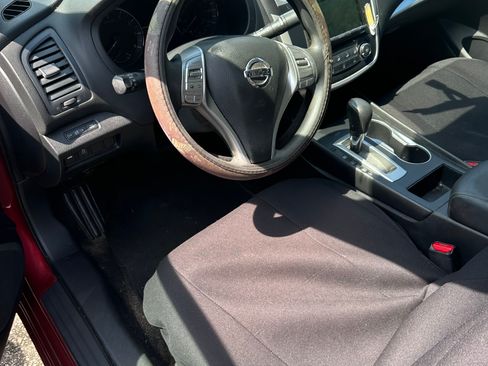 Used 2016 Nissan Altima 2.5 S w/ Power Driver Seat Package FWD image 16