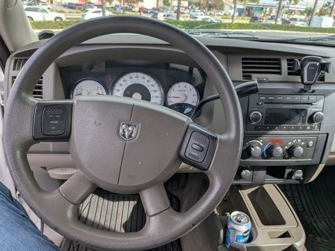 Used 2011 Dodge Dakota Big Horn image 6