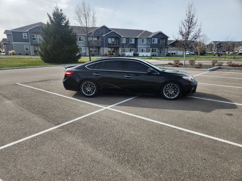 Used 2016 Toyota Avalon XLE image 6