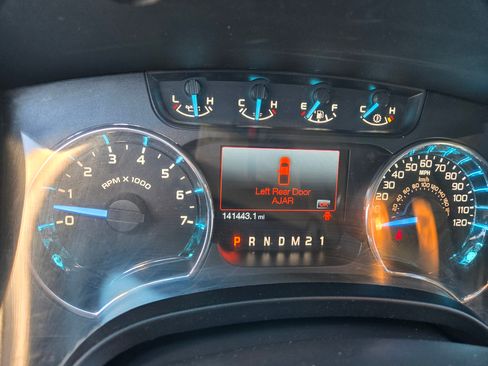 Used 2012 Ford F150 XLT w/ XLT Chrome Pkg image 12