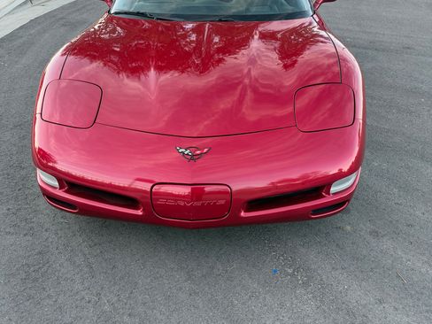 Used 2002 Chevrolet Corvette Convertible w/ Preferred Equipment Group2 image 10