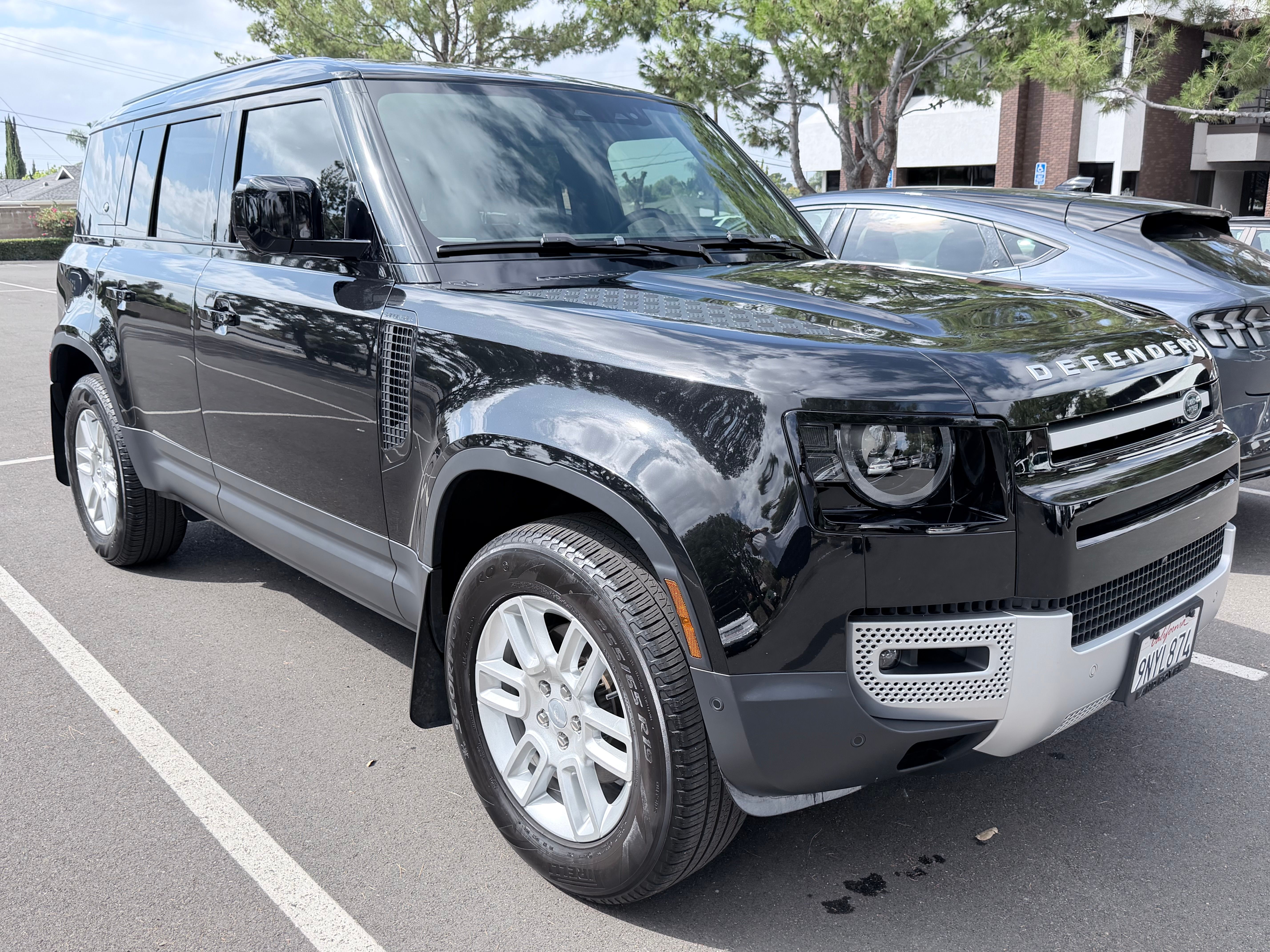Used 2024 Land Rover Defender 110 S AWD/4WD image 6